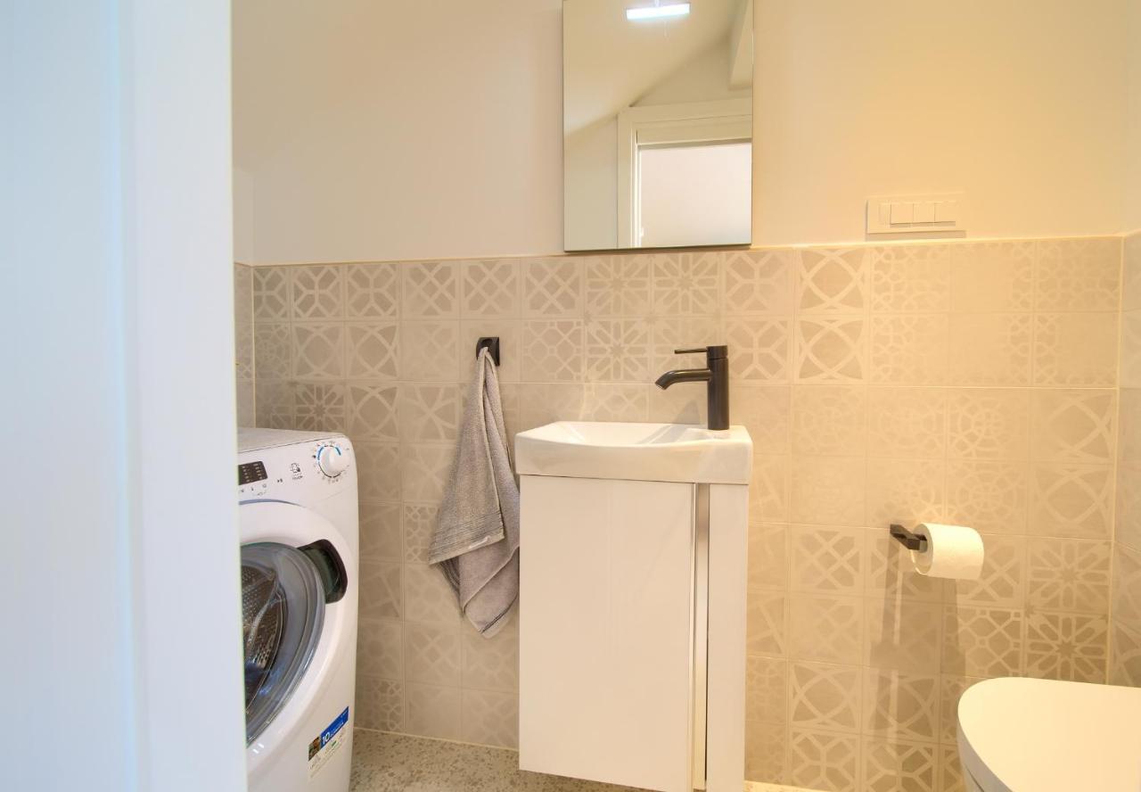 Apartman Placa Njivice Exterior photo